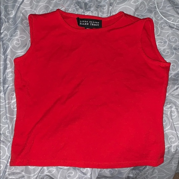 red sleeveless shirt - Picture 1 of 2